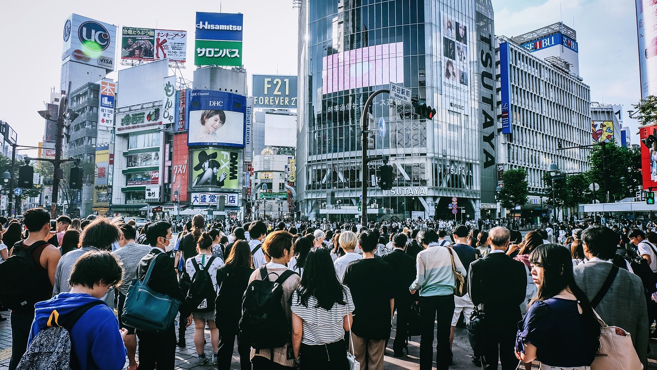 托付与担当——一位退伍小伙在机场的意外经历